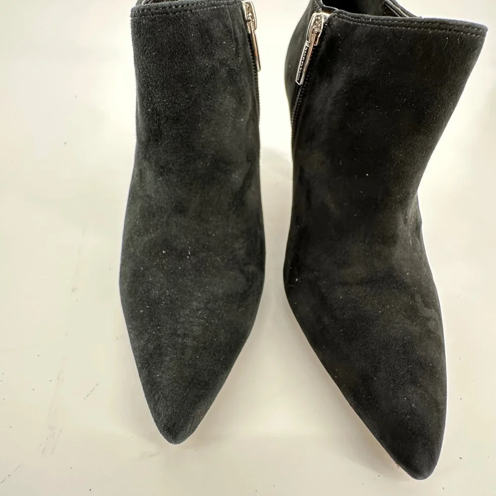 Vince‎ Camuto Black Suede Leather Pointed Toe Zip Up Heel Ankle Booties Unique - Picture 4 of 9